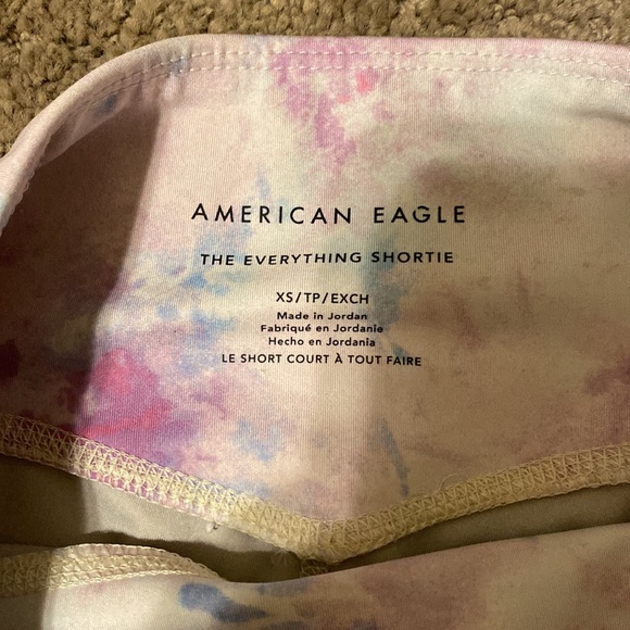 American Eagle The Everything Shortie - Picture 3 of 3